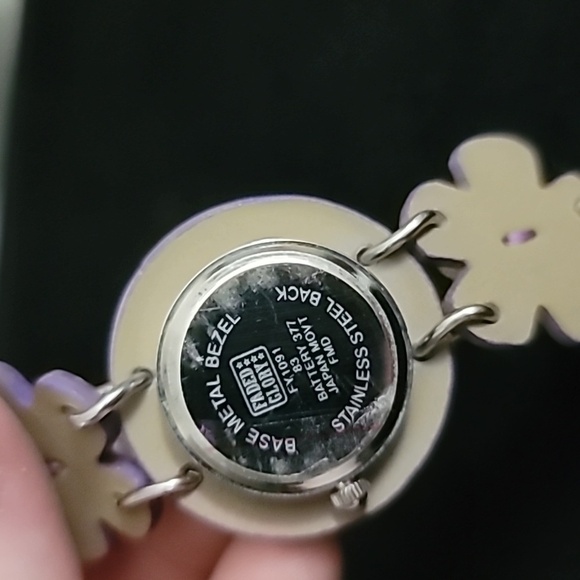 Kids / Womens Faded Glory Purple Floral Watch - Picture 6 of 6